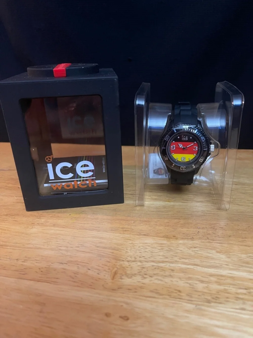 Ice watch Germany Unisex Black Watch Dialed
